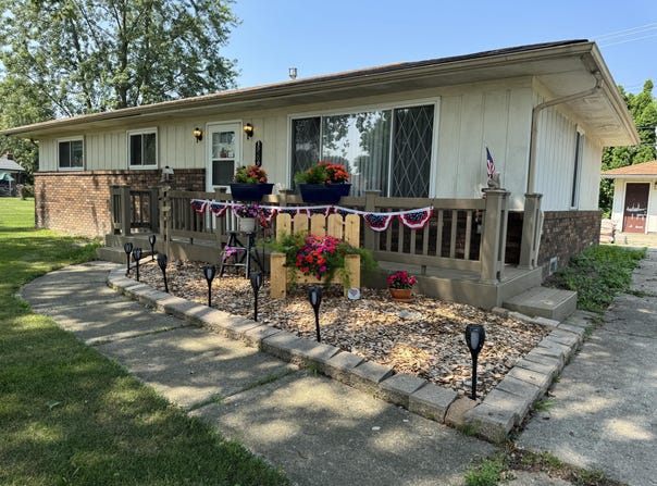 39909 Bridgeview Street, Harrison Township, MI 48045