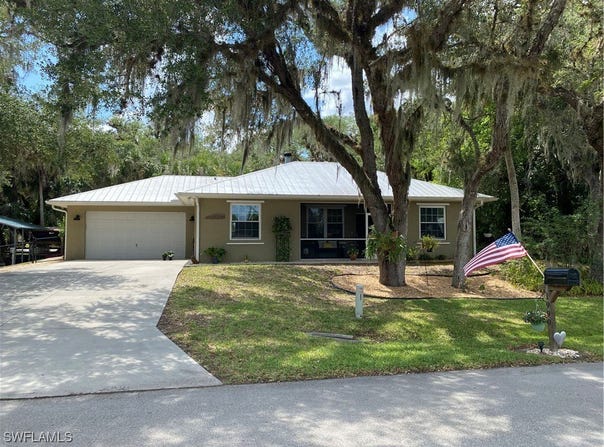 1990 Snyder Drive, Alva, FL 33920