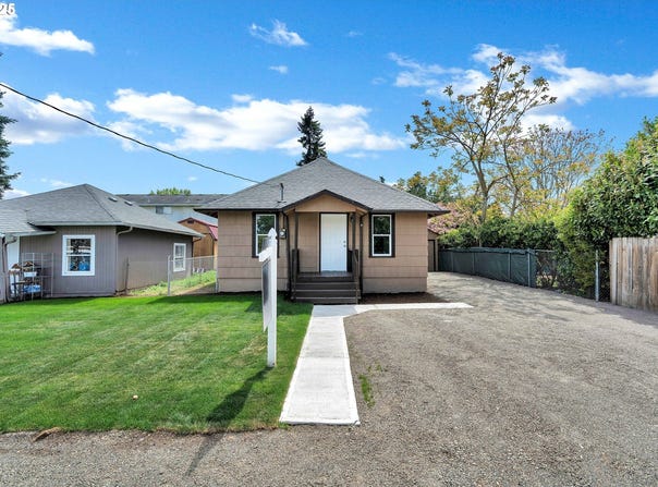 2101 E 27TH ST, Vancouver, WA 98660