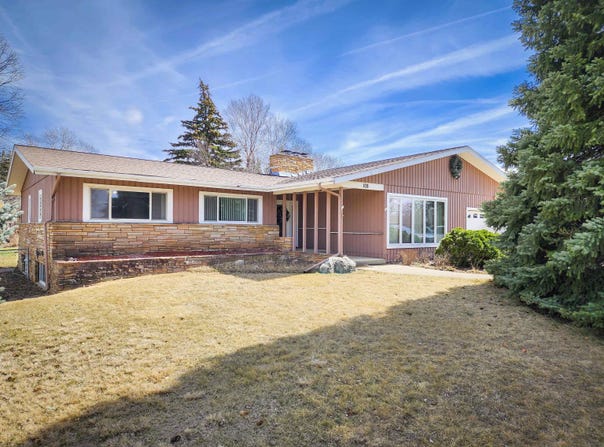 108 Meadow Lane, Norfolk, NE 68701