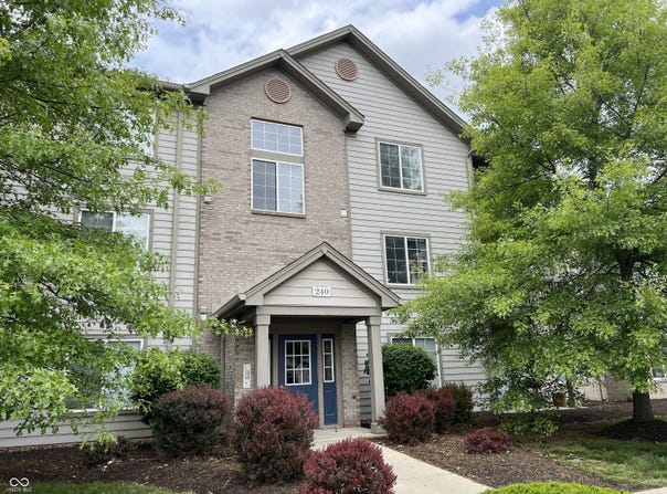 240 Legends Creek Place, Indianapolis, IN 46229