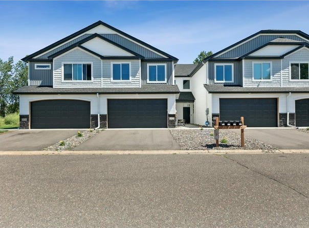 2108 Cleveland Lane S, Cambridge, MN 55008