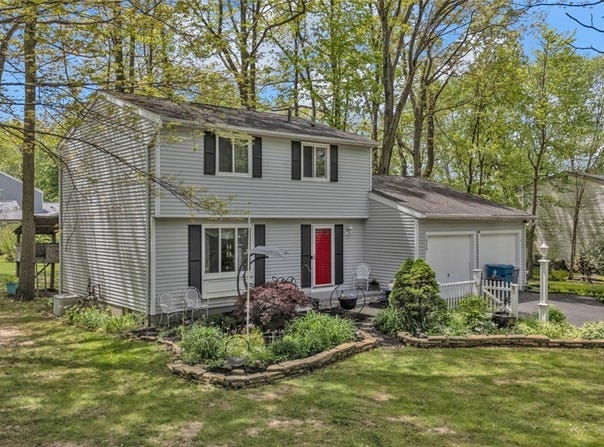 1620 Sapphire Drive, Hudson, OH 44236