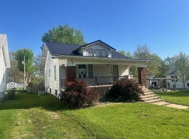 924 Hansen Avenue, Brookfield, MO 64628