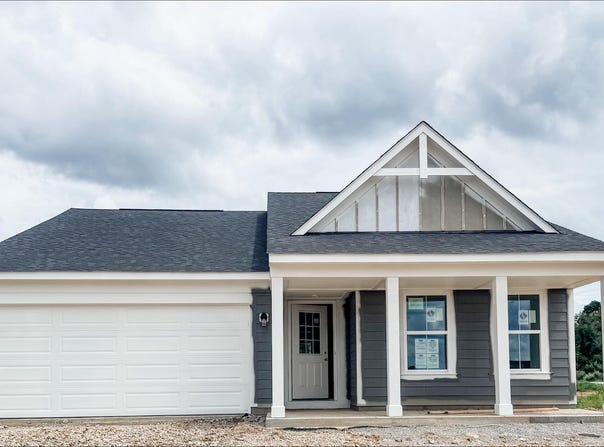 107 Maple Leaf Dr, Mt Washington, KY 40047