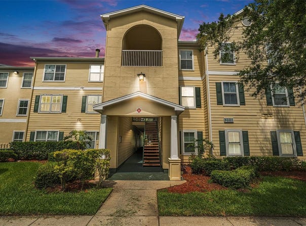 18533 BRIDLE CLUB DRIVE, TAMPA, FL 33647