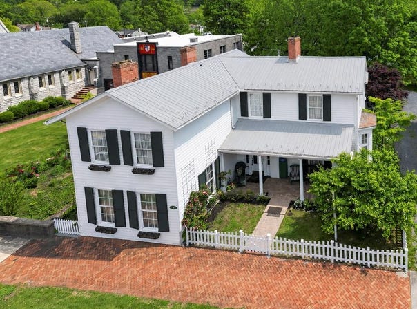116 E Main Street, Abingdon, VA 24210