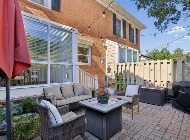 76 Mount Vernon Circle, Sandy Springs, GA 30338