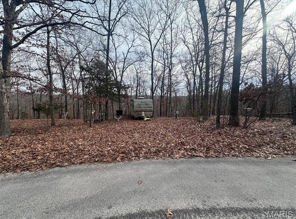 5 Choctaw Pass Dr, Sullivan, MO 63080
