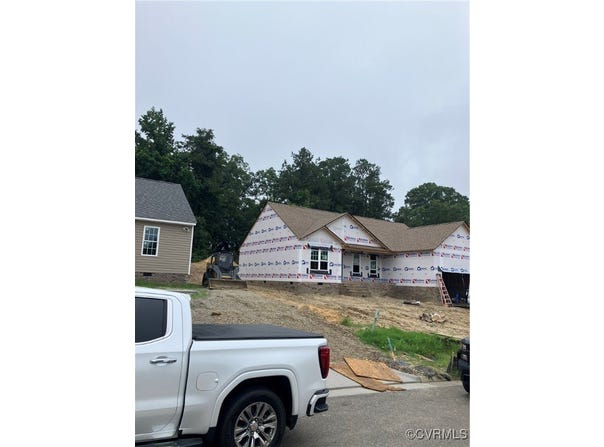 3867  Perthshire Ln, Colonial Heights, VA 23834