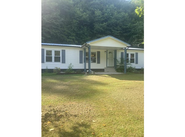 10752 Highway 38, Evarts, KY 40828
