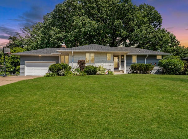 2630 Major Avenue N, Golden Valley, MN 55422