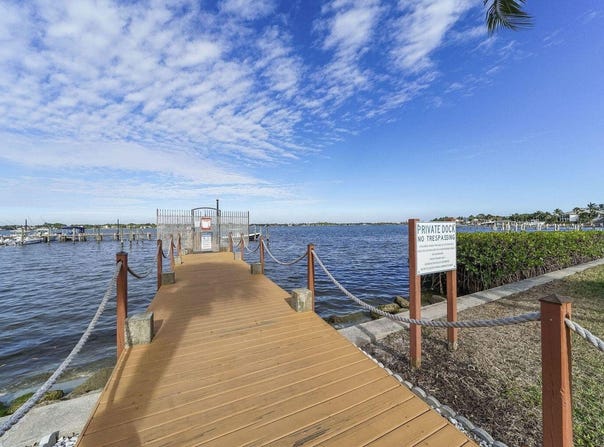 825 Center Street, Jupiter, FL 33458
