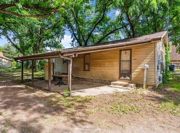 608.5 Osage, Augusta, KS 67010-0000