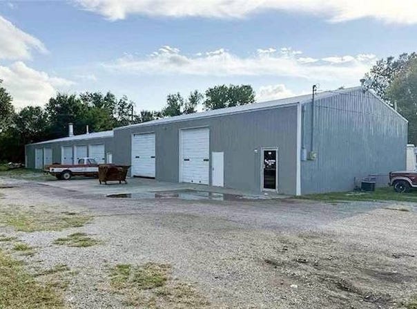 2010 4th St, Oswego, KS 67356