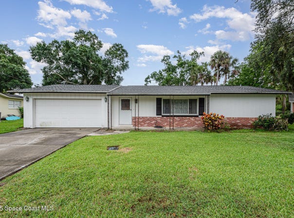 1322 Royal Birkdale Circle, Rockledge, FL 32955