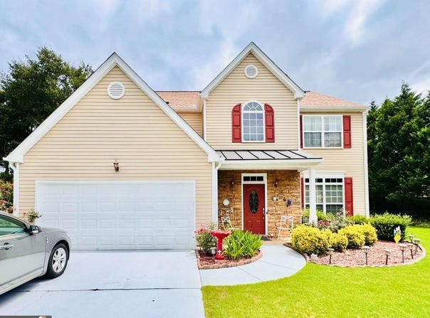 1216 Saint James, Loganville, GA 30052
