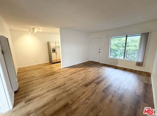 534 Santa Clara Ave, Venice, CA 90291