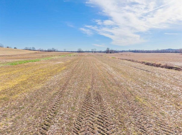 Highway 762, Philpot, KY 42366