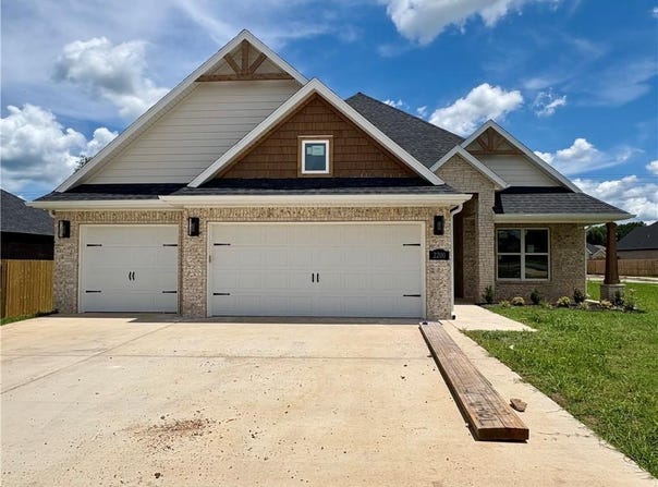 2200 Bergman  ST, Pea Ridge, AR 72751