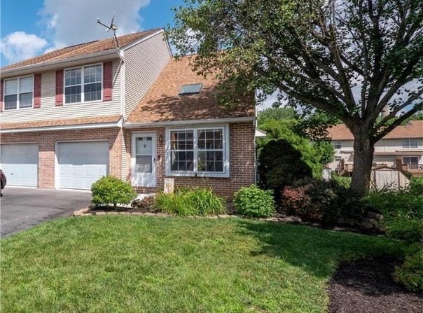 2721 Victoria Lane, Easton, PA 18045