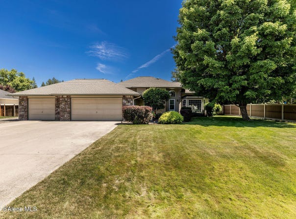 8290 N SUMMERFIELD LOOP, Hayden, ID 83835