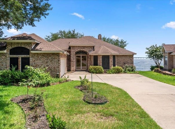 16447 Hunters TRL, Montgomery, TX 77356