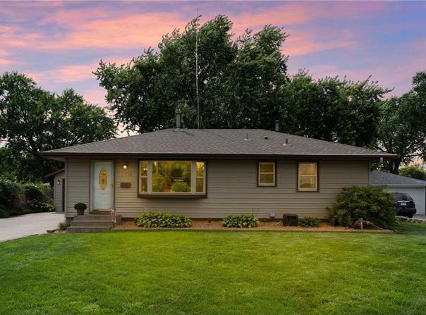 5819 Irving Avenue N, Brooklyn Center, MN 55430