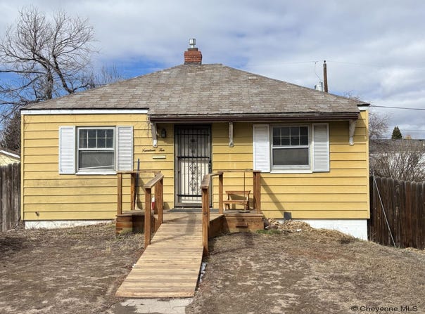 1910 E 22ND ST, Cheyenne, WY 82001