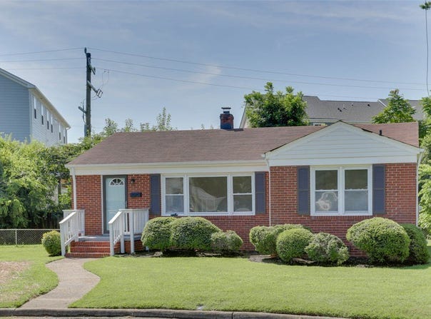 6  Linda Cir, Hampton, VA 23666