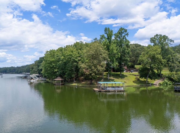 396 PAM STREET, WEDOWEE, AL 36278