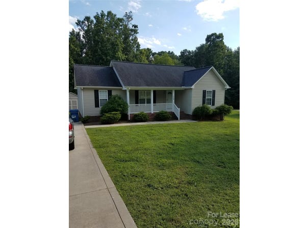 104 E Pine Street, Maiden, NC 28650