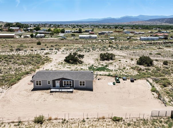 37 Private Dr 1034B, Alcalde, NM 87511