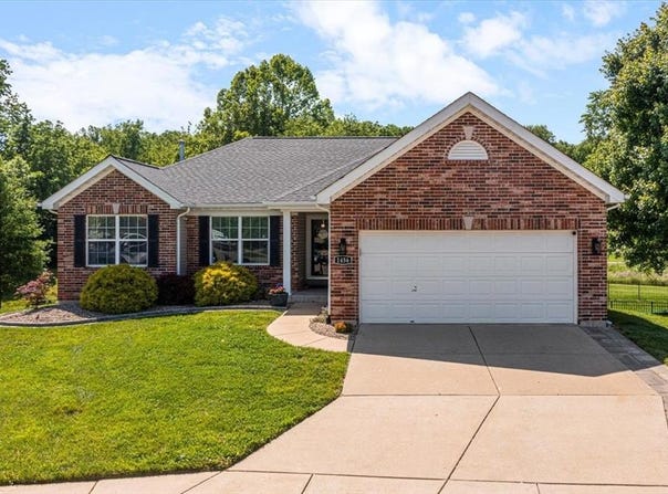 1456 Red Oak Plantation Drive, Ballwin, MO 63021