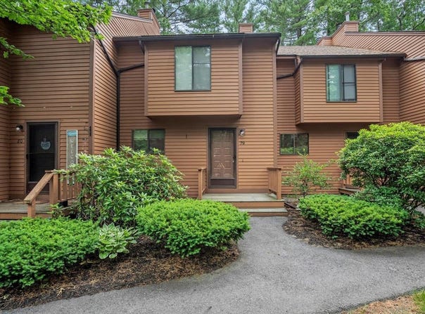 79 Dunvegan Woods Drive, Hampton, NH 03842