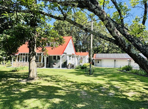 942 N Dade 131, Arcola, MO 65603