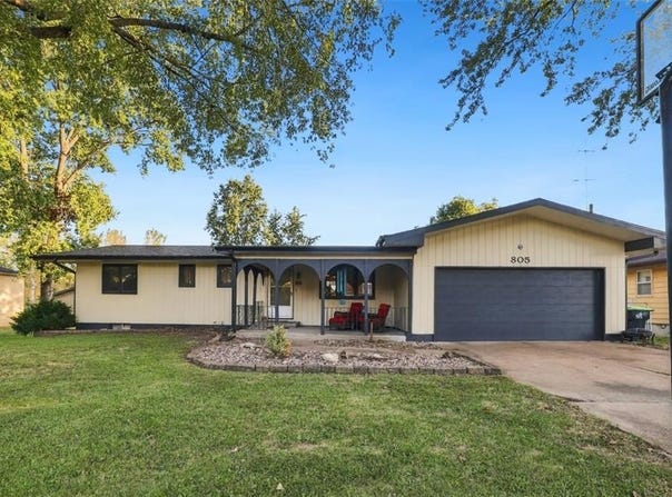 805 Ann Avenue, Harrisonville, MO 64701