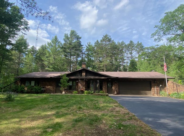 6264 BUCKATABON RD W, Conover, WI 54519