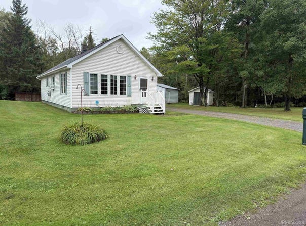 47 Grand Avenue, L'Anse, MI 49946
