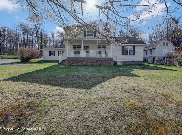 501 N Main Street, Moscow, PA 18444