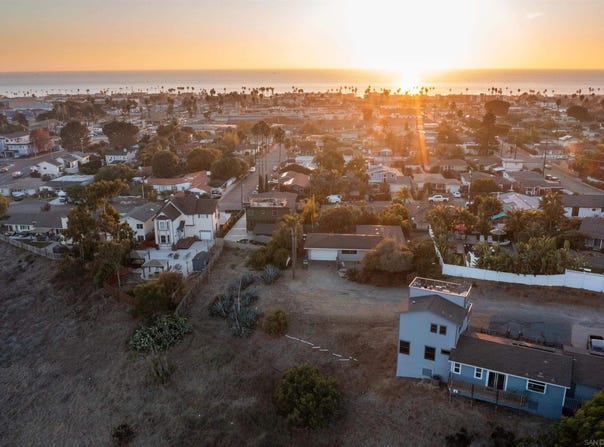 1105 Eucalyptus St, Oceanside, CA 92054