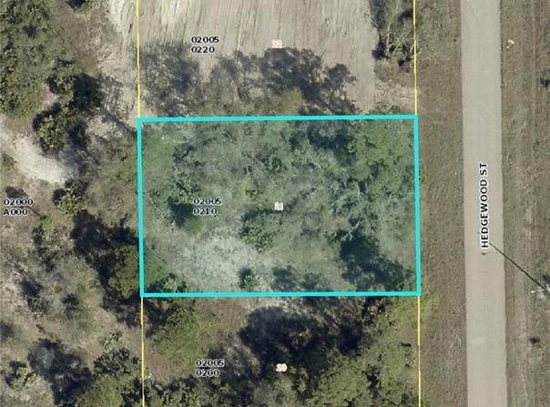464 Hedgewood, LEHIGH ACRES, FL 33974