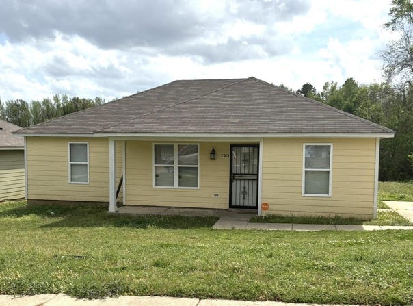 2963 LAKE PARK Rd, Memphis, TN 38127