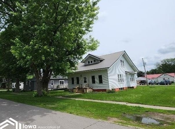 434 Way Avenue, Woden, IA 50484