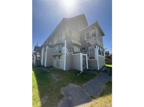 51 Webb Street, Hammond, IN 46320