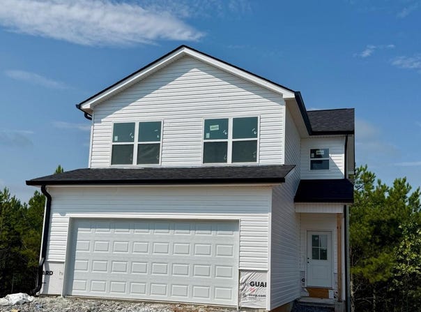 742 Riverside, Calhoun, GA 30701
