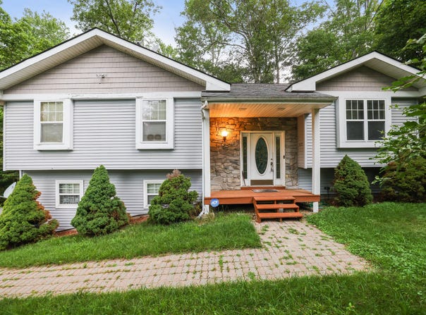 3122 Sparrow Court, East Stroudsburg, PA 18302