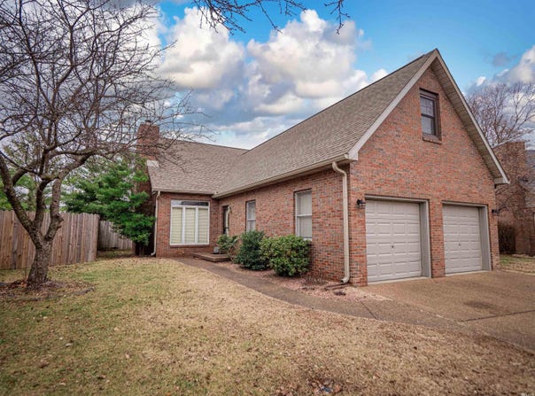 6404 Antoinette Drive, Evansville, IN 47715