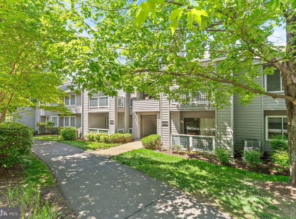 11741-A SUMMERCHASE Circle, RESTON, VA 20194