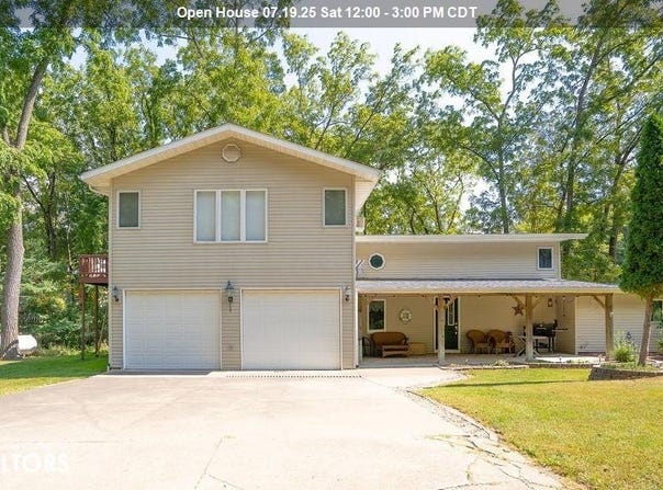 2057 Larrys Drive, Brooklyn, IA 52211
